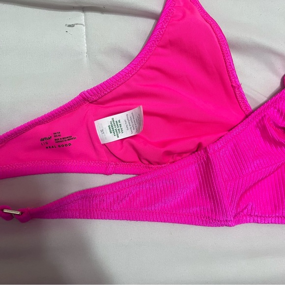 3/$25 ✨ Aerie halter bikini top - Picture 3 of 4